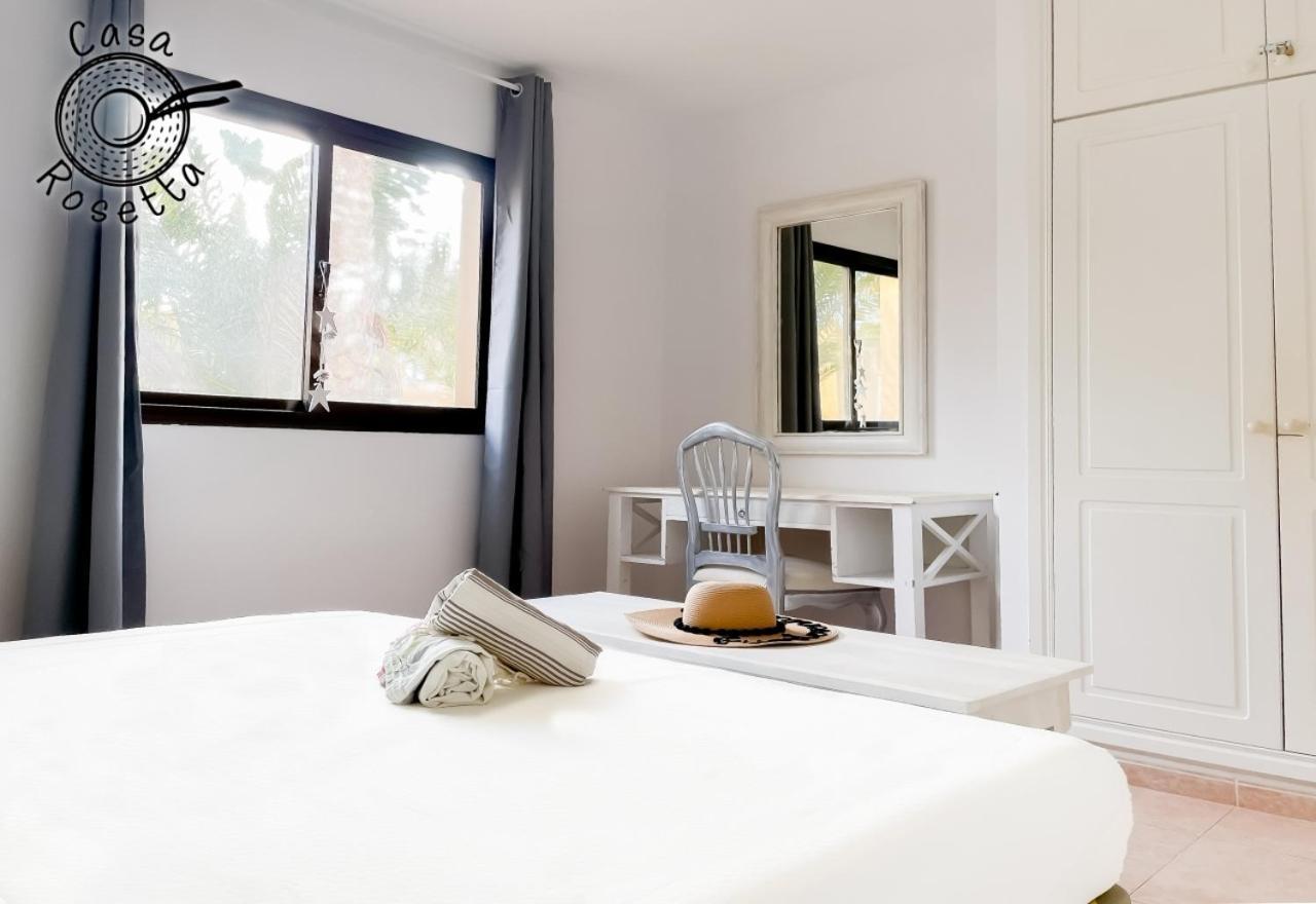 Family Casa Rosetta 4 Persons - Wifi And Pool Service คอร์ราเลโฮ ภายนอก รูปภาพ