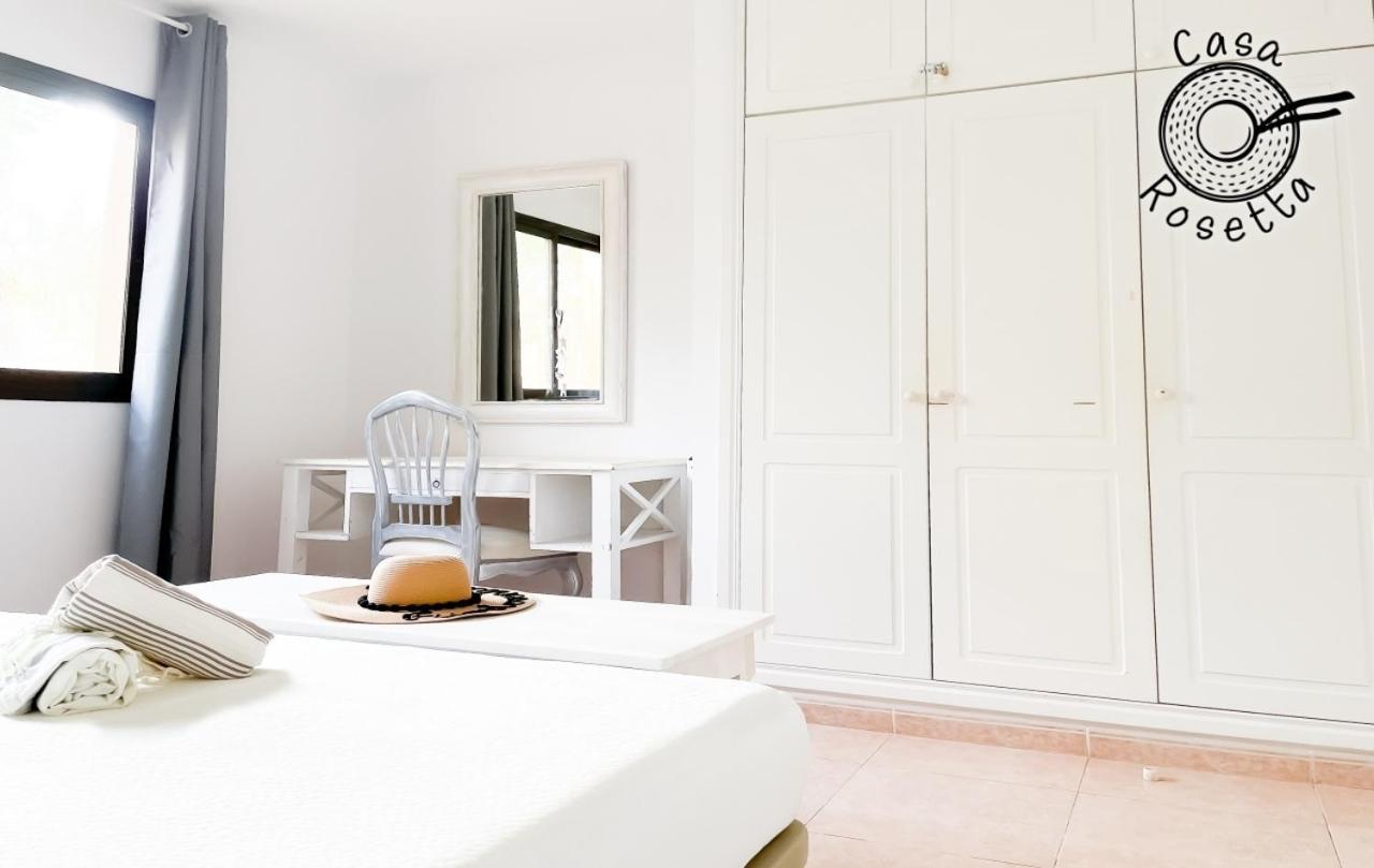 Family Casa Rosetta 4 Persons - Wifi And Pool Service คอร์ราเลโฮ ภายนอก รูปภาพ