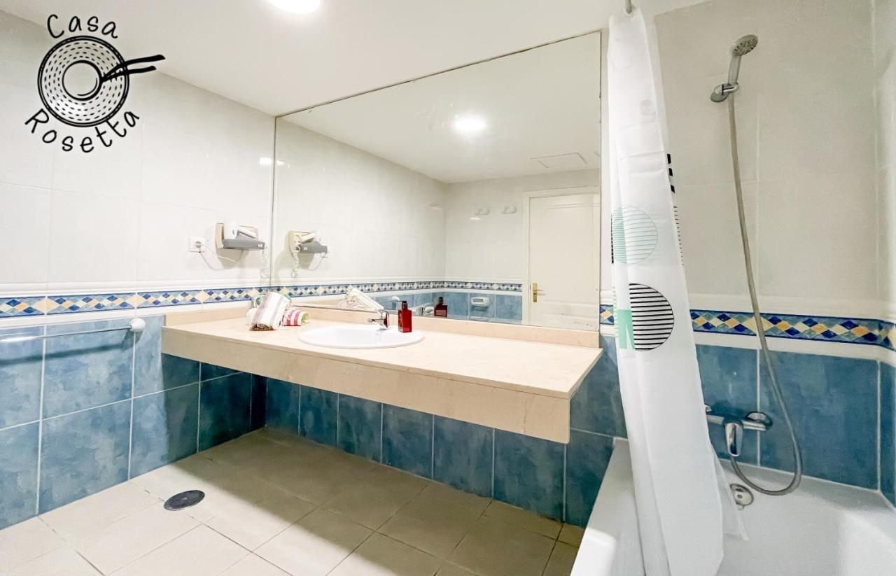 Family Casa Rosetta 4 Persons - Wifi And Pool Service คอร์ราเลโฮ ภายนอก รูปภาพ