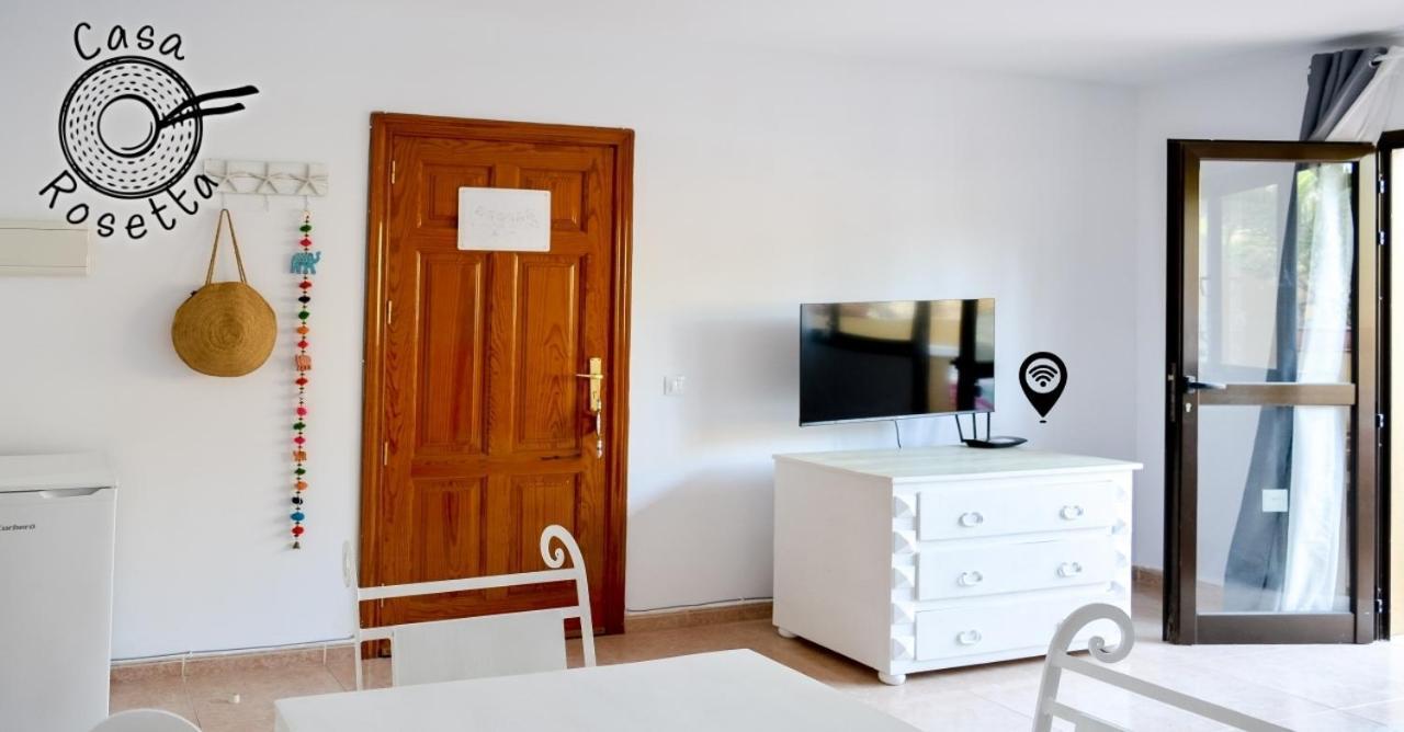 Family Casa Rosetta 4 Persons - Wifi And Pool Service คอร์ราเลโฮ ภายนอก รูปภาพ
